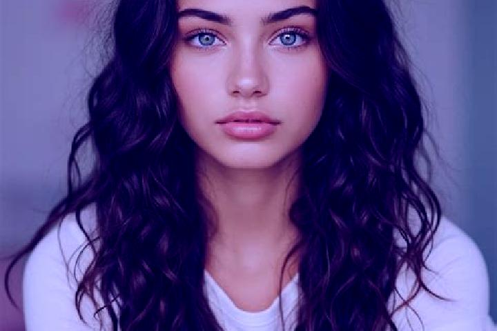 Hannah, 25, a brunette amber-eyed mediterranean companion based in Izbica. Offering Massage, BDSM, OWO, Girlfriend Experience. Available for incall and outca...