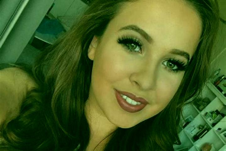 Hannah, 25, a brunette amber-eyed middle eastern companion based in Circoiscrizione VIII. Offering Massage, GFE. Available for incall and outcall, overnight ...