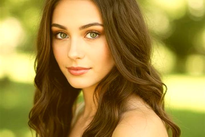 Hannah, 25, a brunette hazel-eyed caucasian companion based in Lipov. Offering CIM, Tantra, Travel Companion, Massage. Available for incall and outcall, day ...