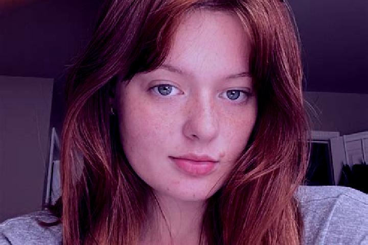 Hannah, 25, a red green-eyed caucasian companion based in Eschol Park. Offering Deep French Kissing, Dinner Date, Massage. Available for incall and outcall, ...