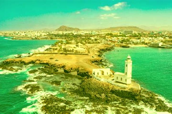 Hannah, 25 — Escort in Janela, Cape Verde