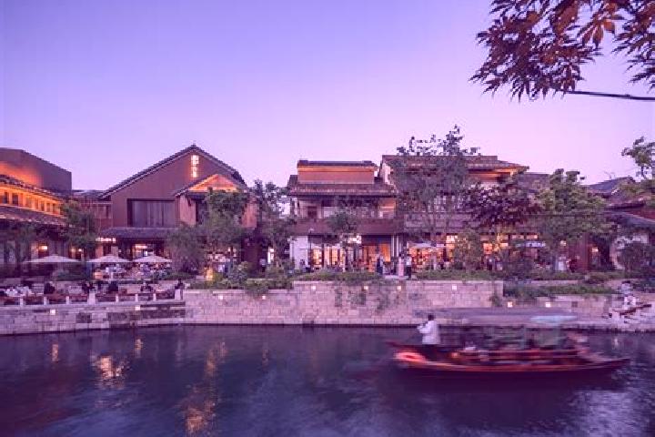Hannah, 25 — Escort in Panlong, China