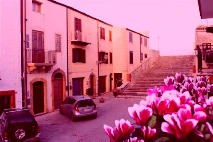 Hannah, 25 — Escort in Sambuca di Sicilia, Italy