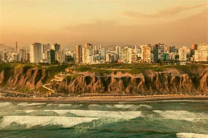 Hannah, 25 — Escort in Surco, Peru