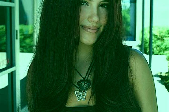 Hannah, 26, a auburn dark-eyed mixed companion based in Castelluccio Valmaggiore. Offering Massage, OWO, BDSM, Overnight. Available for incall and outcall, o...