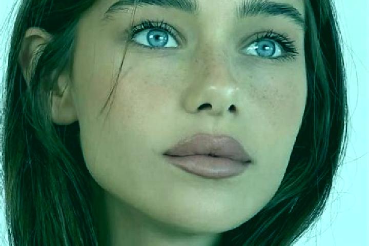 Hannah, 26, a brunette brown-eyed middle eastern companion based in Alattyan. Offering Prostate Massage, A-Level, Overnight, Deep French Kissing. Available f...