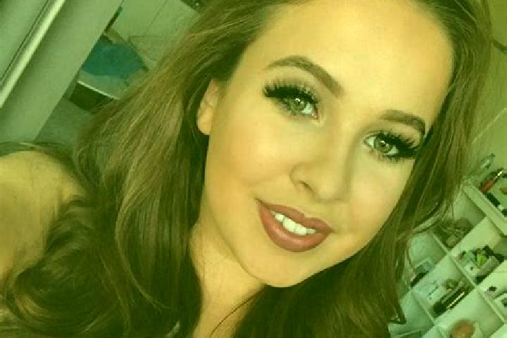 Hannah, 26, a brunette dark-eyed latina companion based in Tubas. Offering Massage, Duos, Party Girl, BDSM, Dinner Date. Available for incall and outcall, ov...