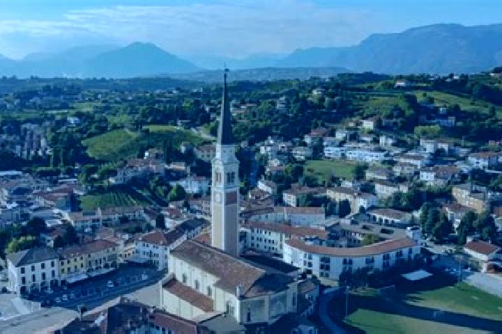 Hannah, 26 — Escort in Breganze, Italy