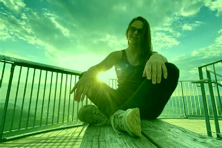 Hannah, 26 — Escort in Brunstatt, France