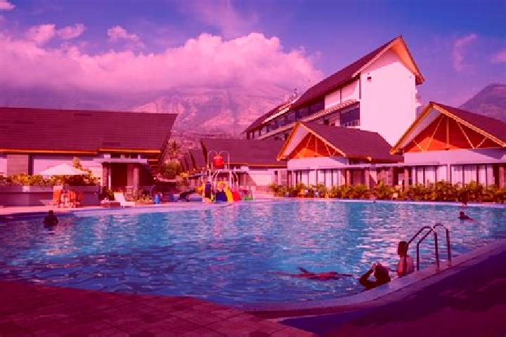 Hannah, 26 — Escort in Cipanas, Indonesia