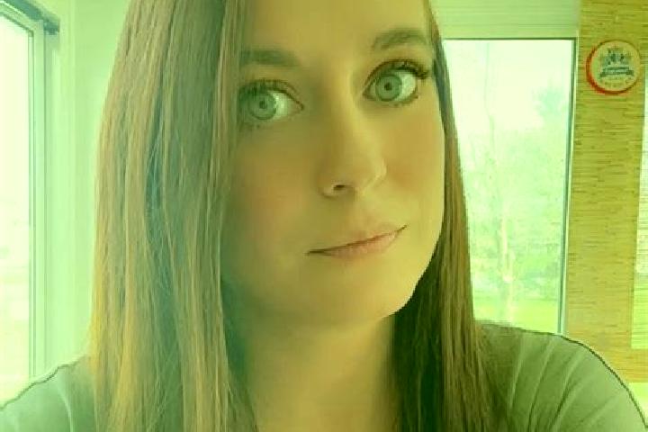 Hannah, 26 — Escort in Fortville, United States