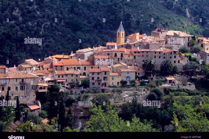 Hannah, 26 — Escort in Gorbio, France