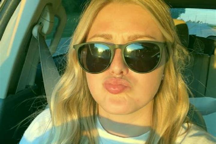Hannah, 26 — Escort in Indianola, United States