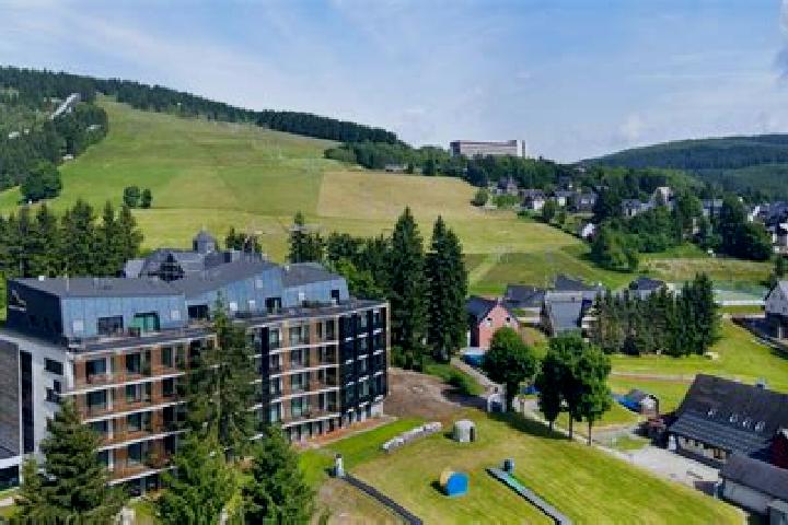 Hannah, 26 — Escort in Kurort Oberwiesenthal, Germany