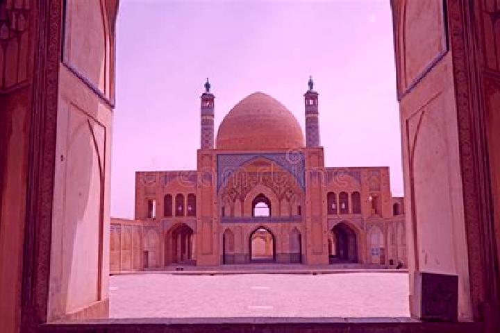 Hannah, 26 — Escort in Ravesht-e Bozorg, Iran
