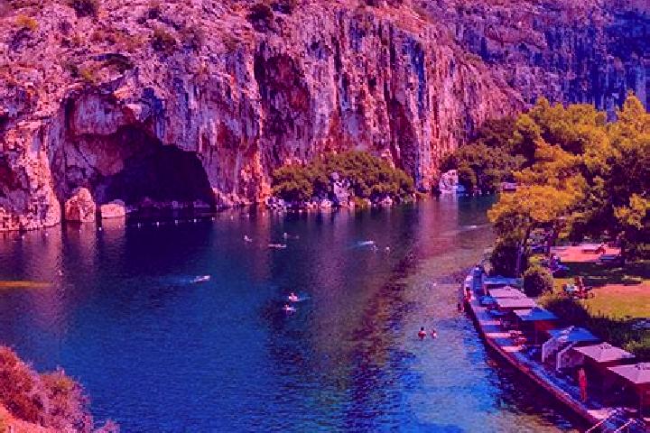 Hannah, 26 — Escort in Vouliagmeni, Greece