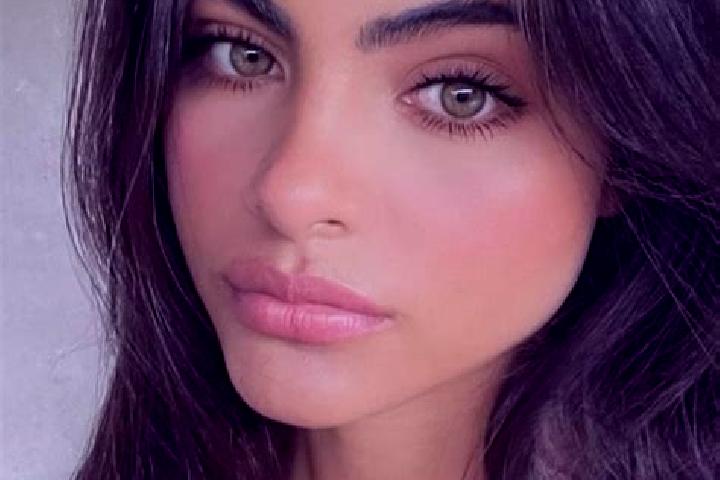 Hannah, 27, a brunette dark-eyed caucasian companion based in Alness. Offering Overnight, 69, BDSM. Available for incall and outcall, overnight bookings avai...