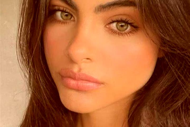 Hannah, 27, a brunette green-eyed caucasian companion based in Ianova. Offering Dinner Date, Couples, Girlfriend Experience. Available for incall and outcall...