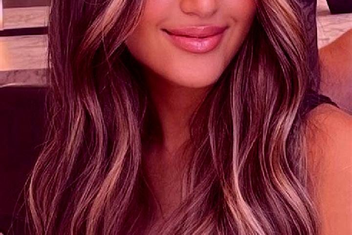 Hannah, 27, a dark blonde dark-eyed caucasian companion based in Rohrbach. Offering Overnight, Domination, Dinner Date, GFE. Available for incall and outcall...