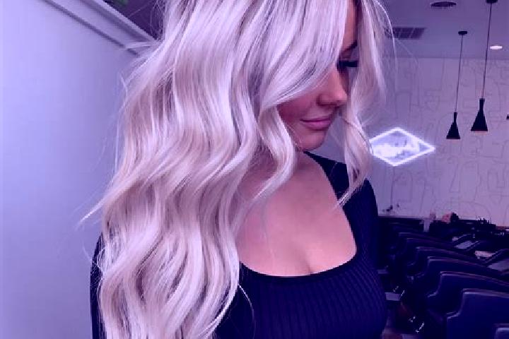 Hannah, 27, a platinum blonde green-eyed indian companion based in Dalududalu. Offering Travel Companion, Overnight, Couples, Massage. Available for incall a...