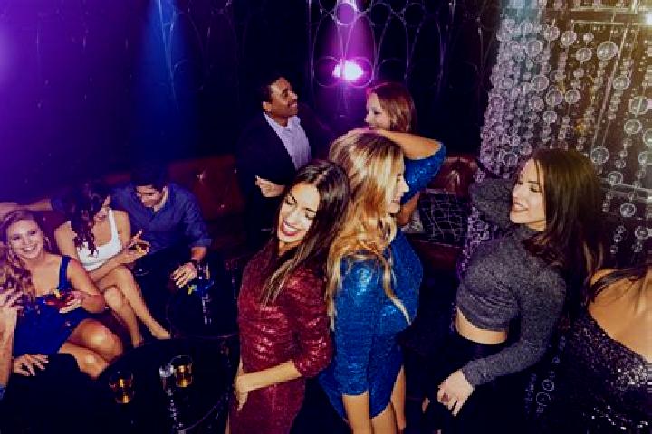 Hannah, 27, a red hazel-eyed caucasian companion based in Vaux-sur-Seine. Offering Striptease, Dinner Date, Massage, OWO. Available for incall and outcall, o...