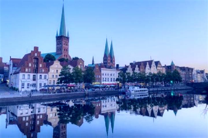 Hannah, 27 — Escort in Busum, Germany