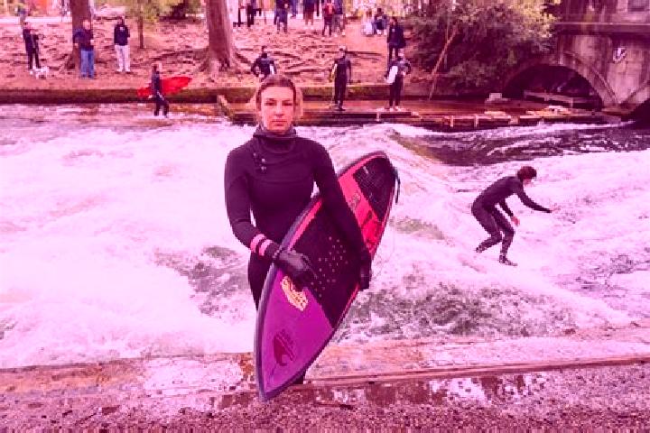 Hannah, 27 — Escort in Eisbach, Austria