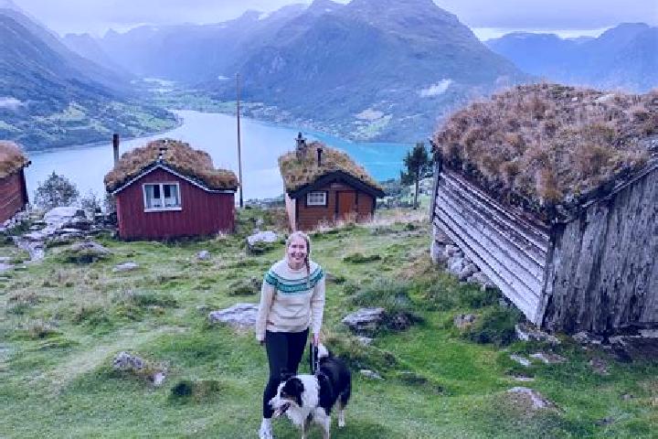Hannah, 27 — Escort in Karasjohka, Norway