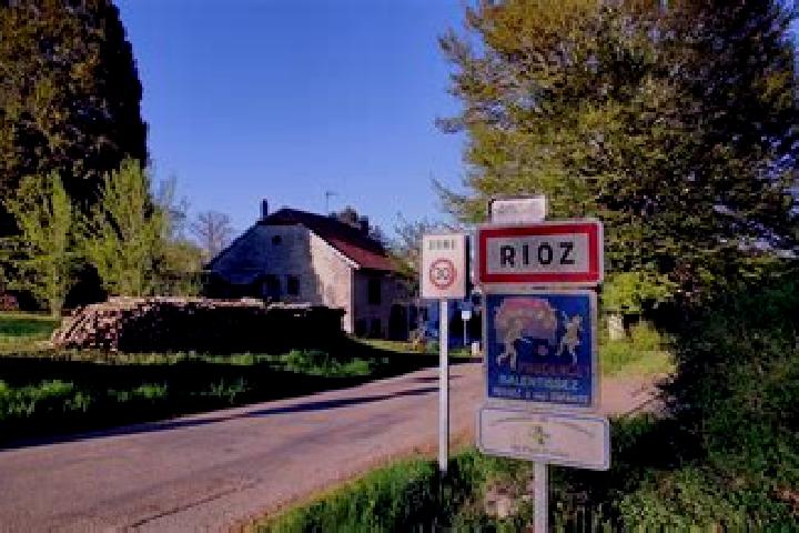 Hannah, 27 — Escort in Rioz, France