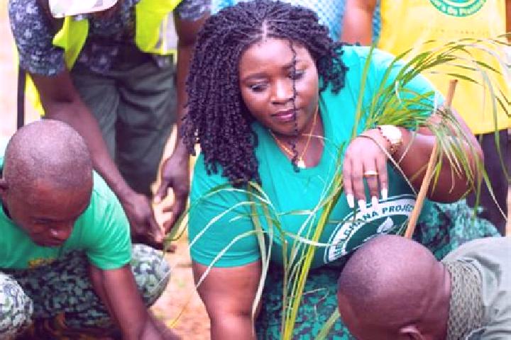 Hannah, 27 — Escort in Sefwi, Ghana