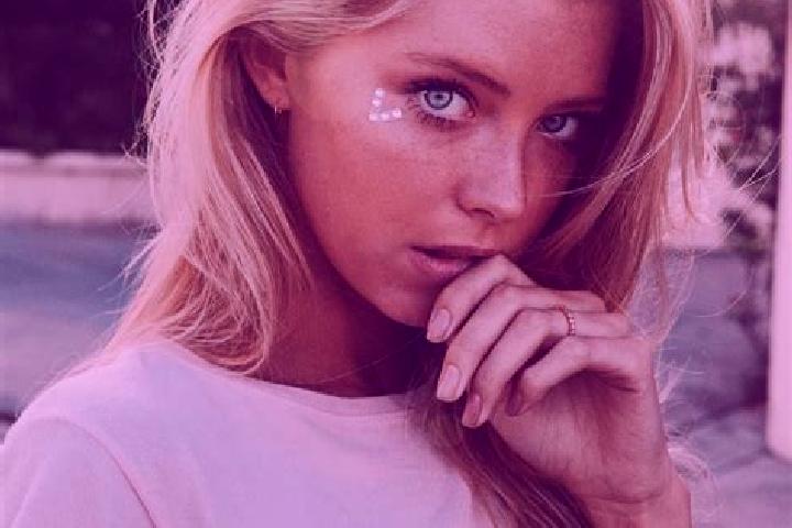 Hannah, 28, a blonde blue-eyed caribbean companion based in Montenero Sabino. Offering A-Level, Prostate Massage, Party Girl. Available for incall and outcal...