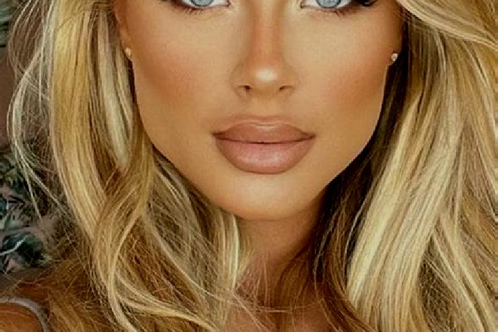 Hannah, 28, a blonde blue-eyed latina companion based in Godewaersvelde. Offering Domination, Striptease, Tantra, Fetish, Massage. Available for incall and o...