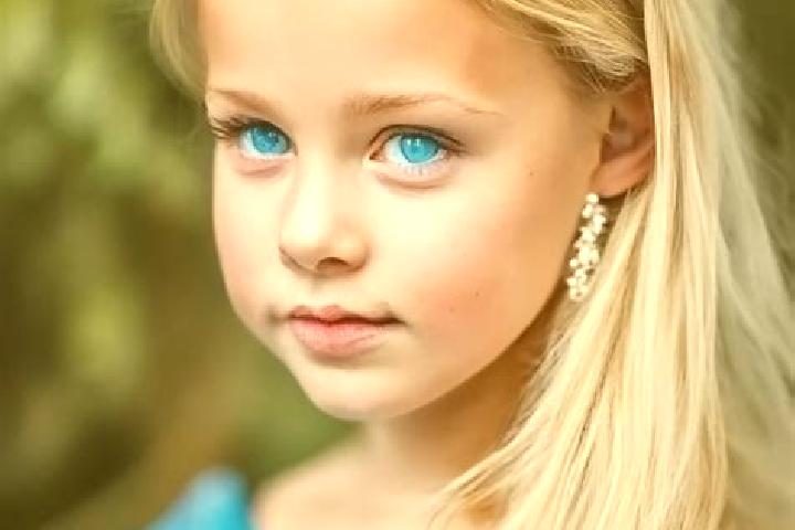 Hannah, 28, a blonde blue-eyed middle eastern companion based in Deinneu. Offering A-Level, Overnight, Striptease, Girlfriend Experience. Available for incal...