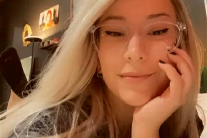 Hannah, 28, a blonde grey-eyed asian companion based in Furtunesti. Offering OWO, Striptease, Deep French Kissing, BDSM, Massage. Available for incall and ou...