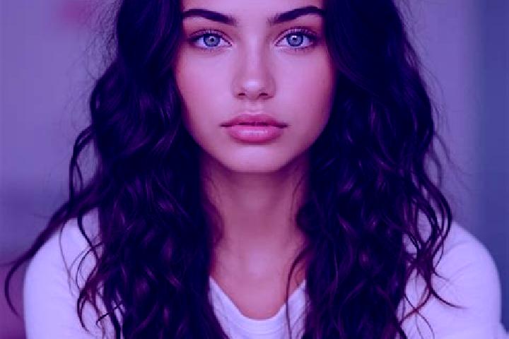 Hannah, 28, a brunette dark-eyed mediterranean companion based in Ganne. Offering A-Level, Deep French Kissing, OWO, Tantra. Available for incall and outcall...