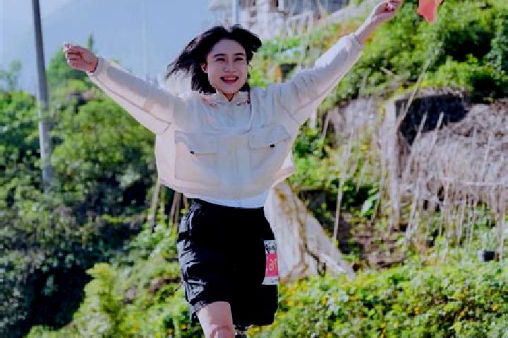 Hannah, 28 — Escort in Niu, China