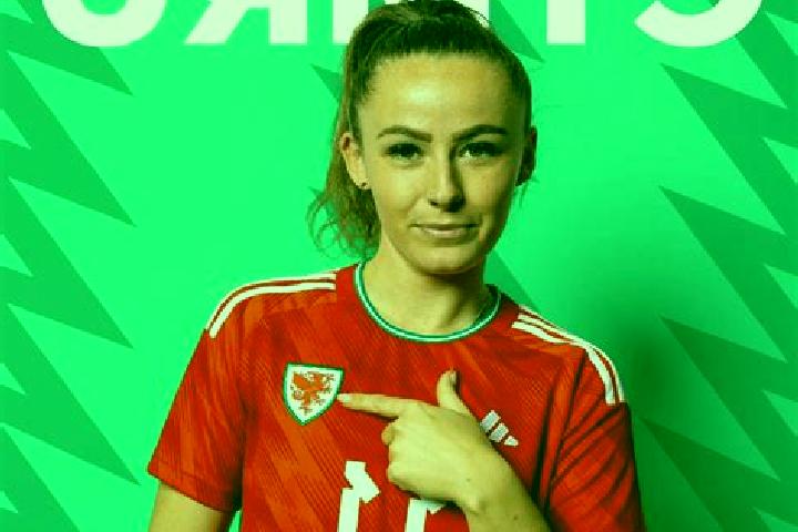 Hannah, 28 — Escort in Olym, Russia