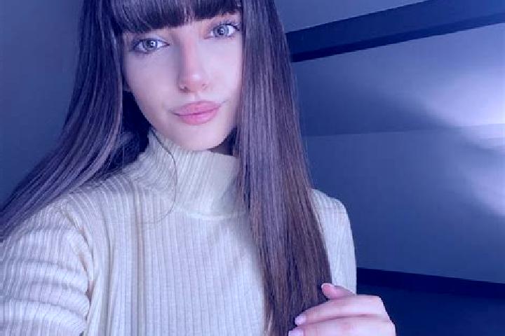 Hannah, 28 — Escort in Shadbad-e Olya, Iran