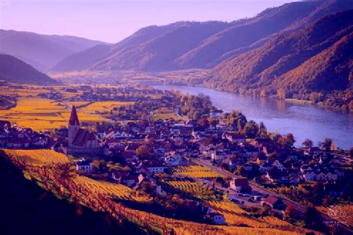 Hannah, 28 — Escort in Weisskirchen an der Traun, Austria