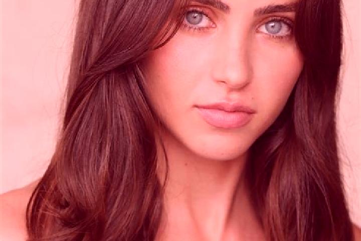 Hannah, 29, a brunette brown-eyed caribbean companion based in Wesley Chapel. Offering OWO, Girlfriend Experience, Erotic Massage. Available for incall and o...