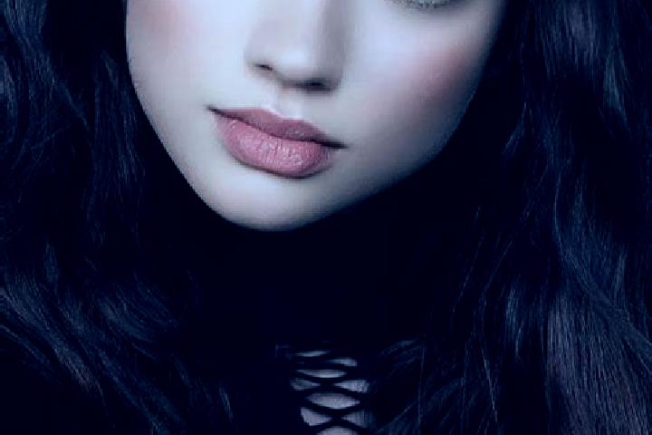 Hannah, 29, a brunette grey-eyed european companion based in Sergio Villasenor. Offering Domination, Striptease, Massage, Duos. Available for incall and outc...