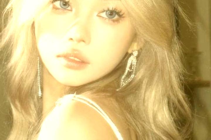 Hannah, 29, a dark blonde blue-eyed asian companion based in Cene. Offering Dinner Date, Party Girl, A-Level, 69. Available for incall and outcall, overnight...