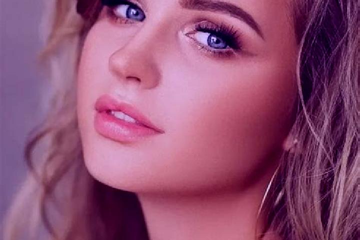 Hannah, 29, a dark blonde blue-eyed middle eastern companion based in Poetenitz. Offering Roleplay, Erotic Massage, 69, Tantra. Available for incall and outc...