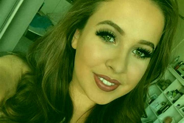 Hannah, 29, a red brown-eyed mixed companion based in Vesilahti. Offering GFE, Party Girl, 69, Striptease. Available for incall and outcall, overnight bookin...