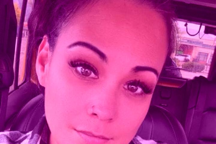 Hannah, 29 — Escort in Enderby, Canada