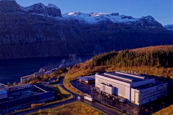 Hannah, 29 — Escort in Glomfjord, Norway