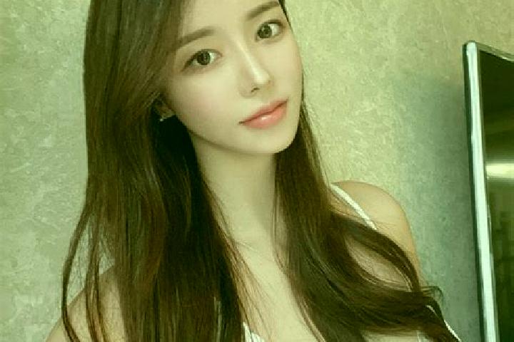 Hannah, 29 — Escort in Hengkou, China