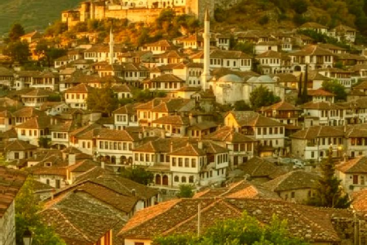 Hannah, 29 — Escort in Kolsh, Albania