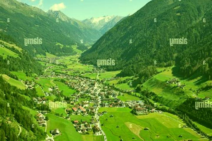 Hannah, 29 — Escort in Neustift im Muehlkreis, Austria