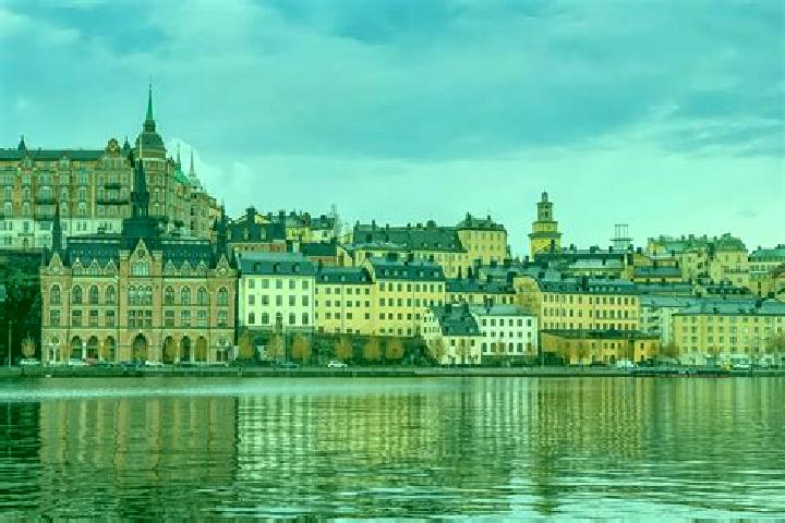 Hannah, 29 — Escort in Sunningen, Sweden
